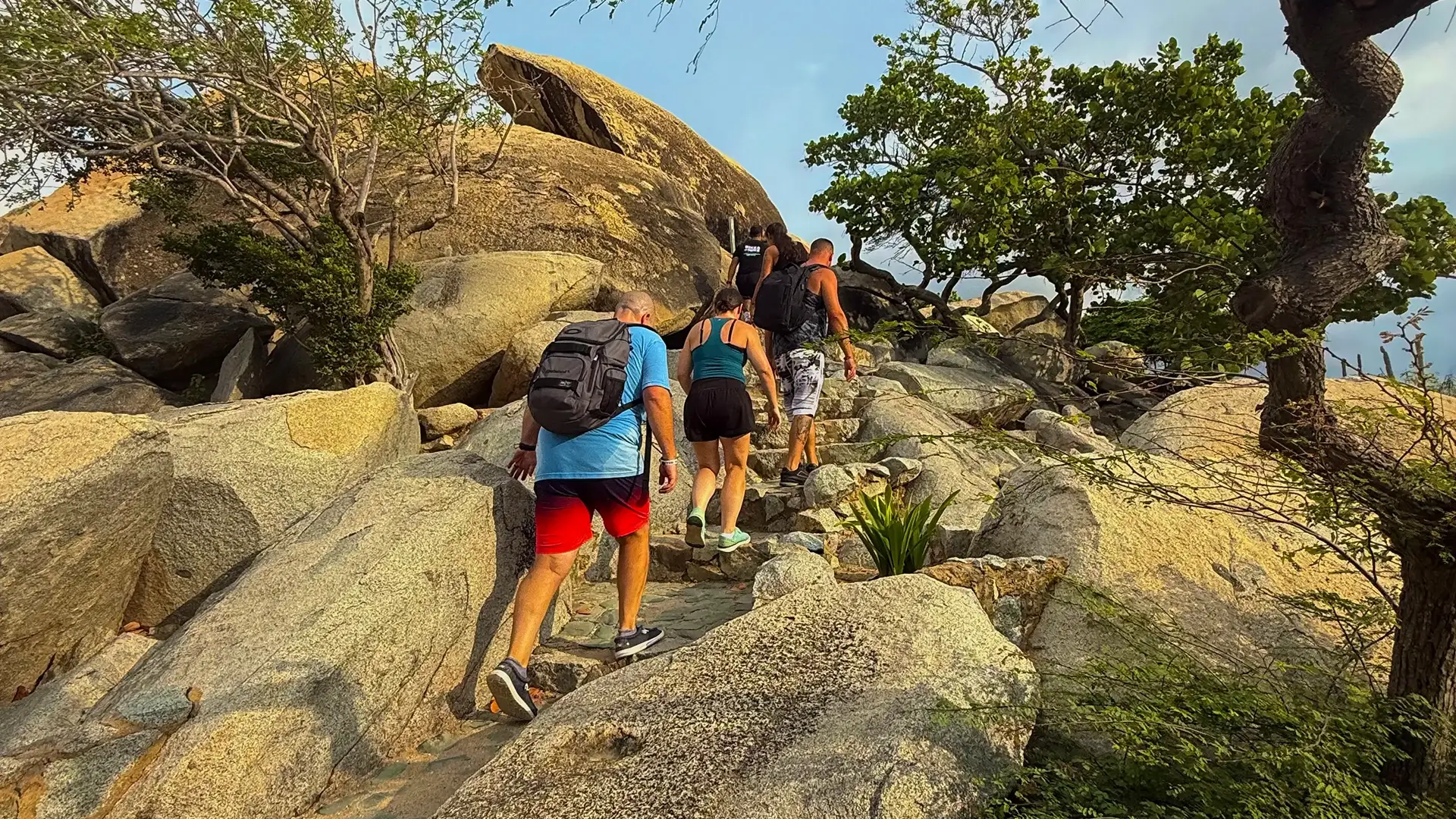 Tres Trapi & Alto Vista Chapel Adventure tour in Aruba